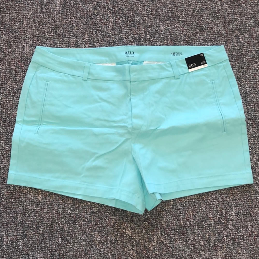 🆕 Ana Twill Light Baby Blue Women’s Shorts!